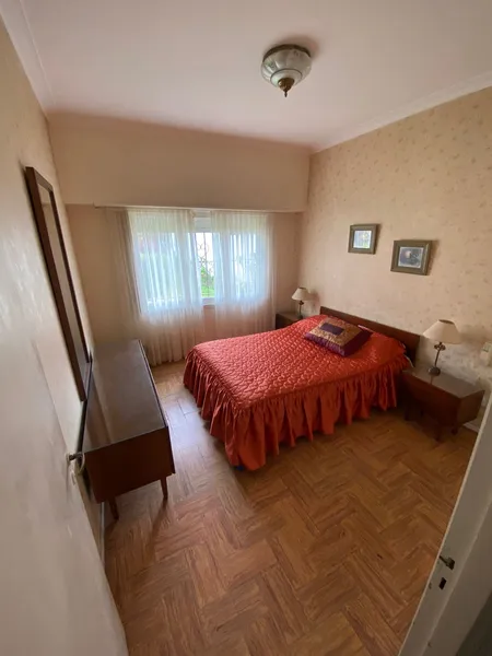 Pileta exterior con terraza