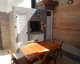 Habitación principal con cama doble