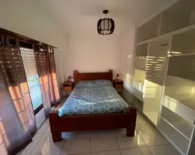 Habitación principal con cama doble